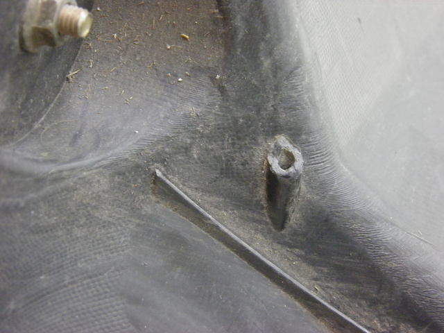 photo de INNER LEGSHIELD ZNEN ZN50QT-Q 50 (2010 - 2012) - Zoom on usage condition