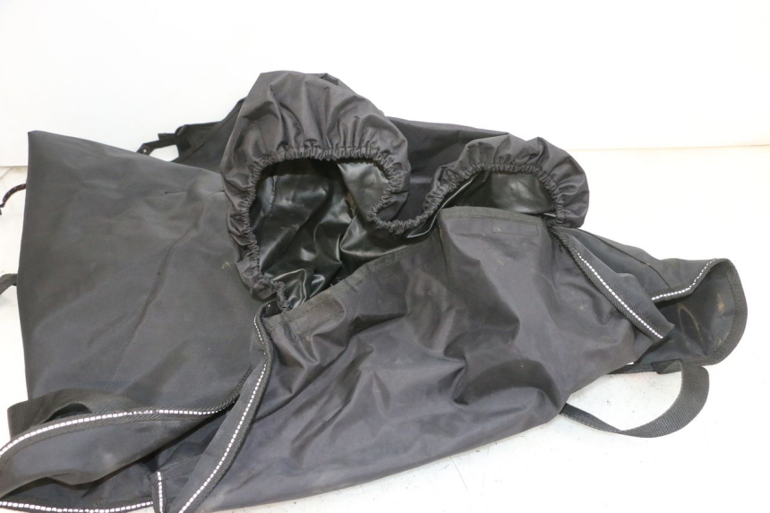 photo de LEG COVER PIAGGIO MP3 500 (2016 - 2018) - Technical close-up