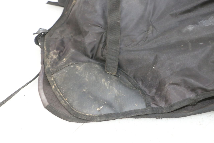 photo de LEG COVER PIAGGIO XEVO - X EVO 125 (2007 - 2017) - Surface and material condition