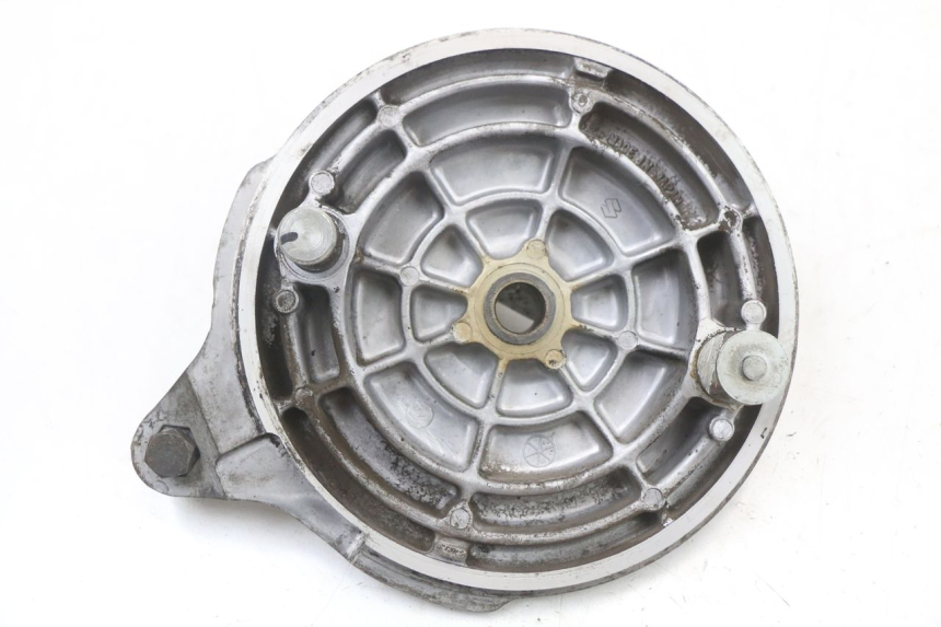 photo de REAR BRAKE DRUM SUZUKI GSX E 250 (1982 - 1983) - Zoom on usage condition