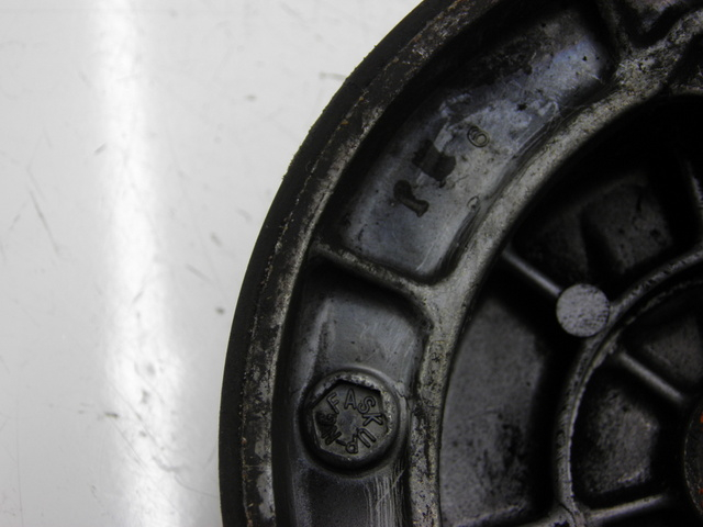 photo de REAR BRAKE DRUM KAWASAKI ER5 ER-5 500 (2001 - 2004) - Fixing points details