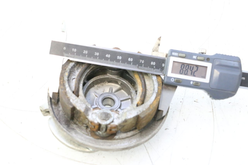 photo de FRONT BRAKE DRUM PEUGEOT 103 SPX CLIP 50 (1989 - 1992) - Technical close-up