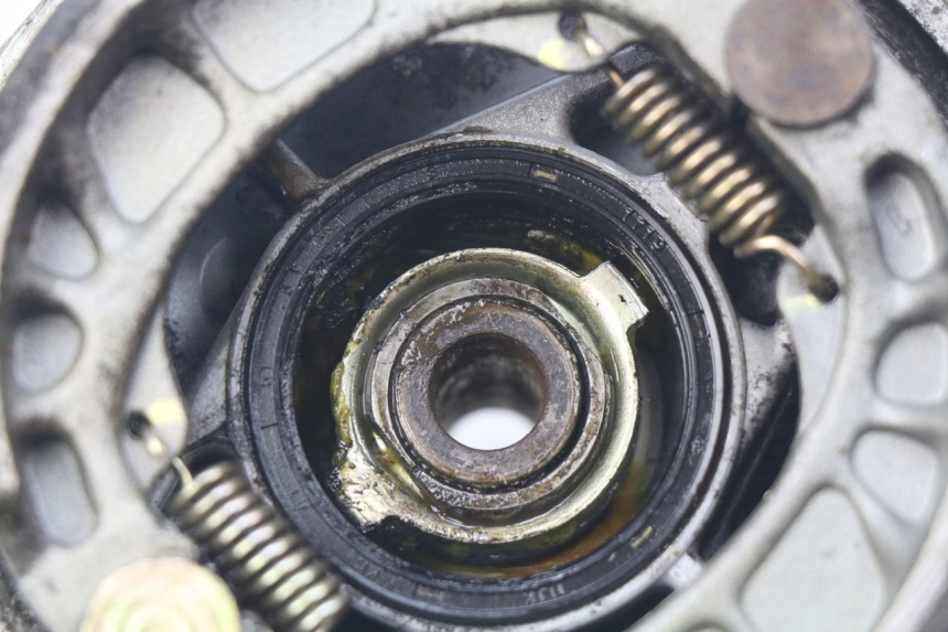 photo de FRONT DRUM PEUGEOT LUDIX 50 (2008 - 2017) - Alternative perspective