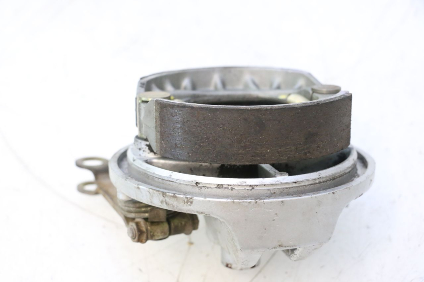 photo de FRONT BRAKE DRUM PEUGEOT LUDIX ONE 50 (2004 - 2013) - Zoom on usage condition