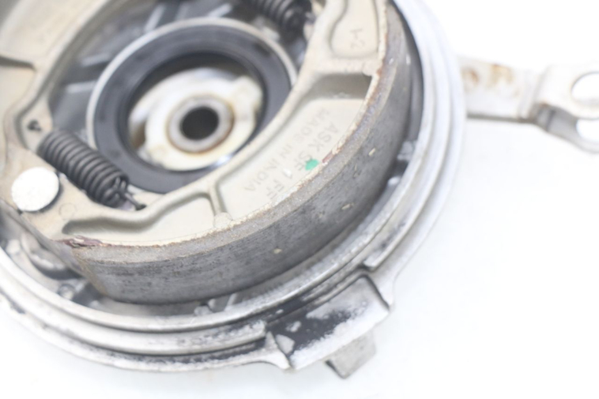 photo de FRONT DRUM HONDA SCV LEAD 100 (2003 - 2007) - Zoom on usage condition