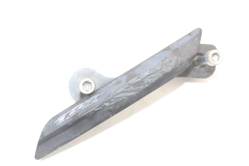 photo de ENGINE SLIDER SUZUKI GSR 750 (2011 - 2017) - Fixing points details