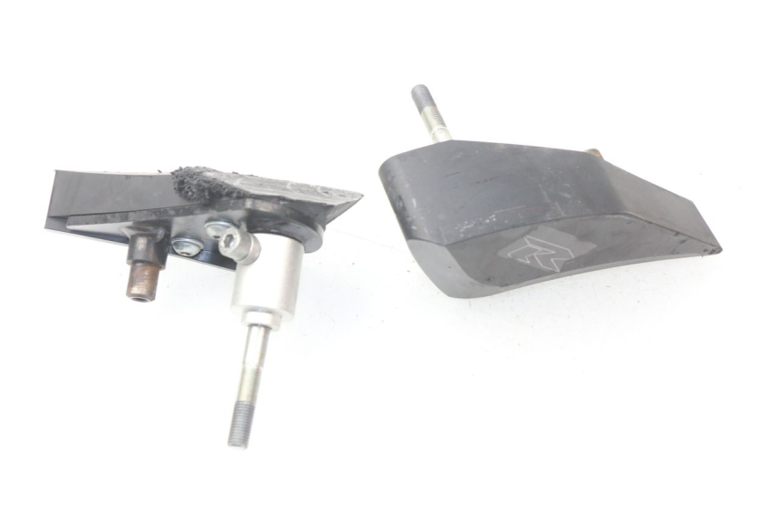 photo de ENGINE SLIDER SUZUKI GSX-R GSXR K16 1000 (2012 - 2016) - Component detail