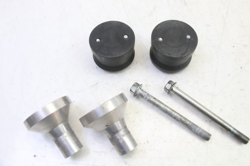 photo de ENGINE SLIDER SUZUKI SV S 650 (2003 - 2009) - Component detail