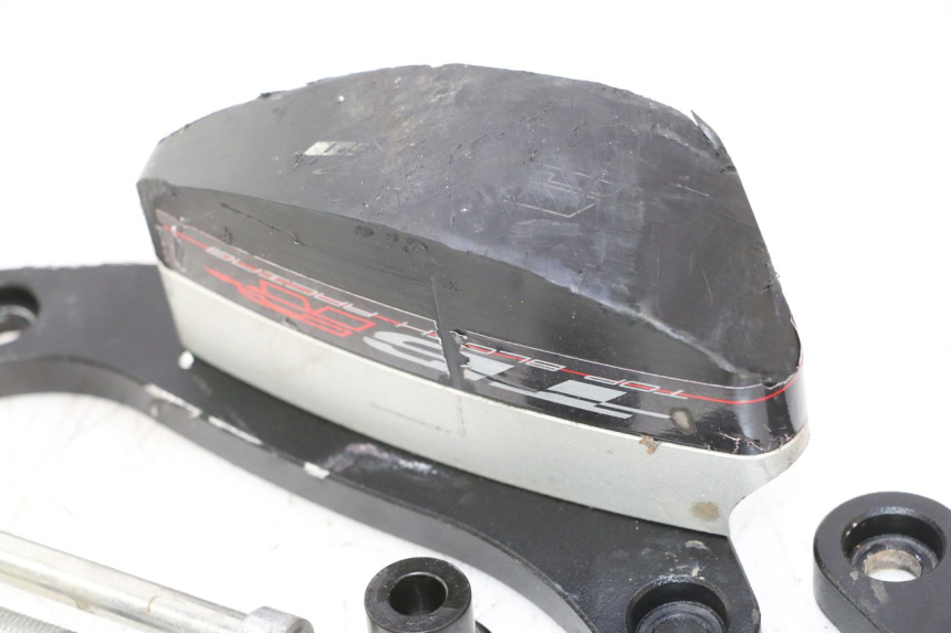 photo de ENGINE SLIDER SUZUKI SV S 650 (2003 - 2009) - Zoom on usage condition