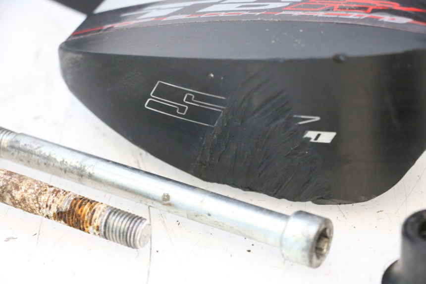 photo de ENGINE SLIDER SUZUKI SV S 650 (2003 - 2009) - Checked used part