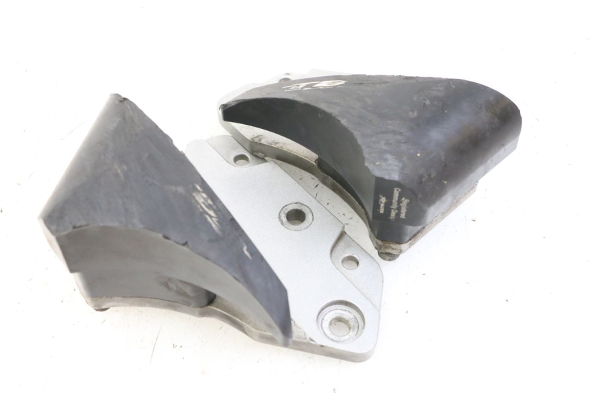 photo de ENGINE SLIDER YAMAHA XJ6 600 (2008 - 2016) - Zoom on usage condition