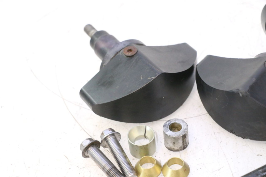 photo de ENGINE SLIDER YAMAHA YZF R6 600 (2008 - 2009) - Component zoom