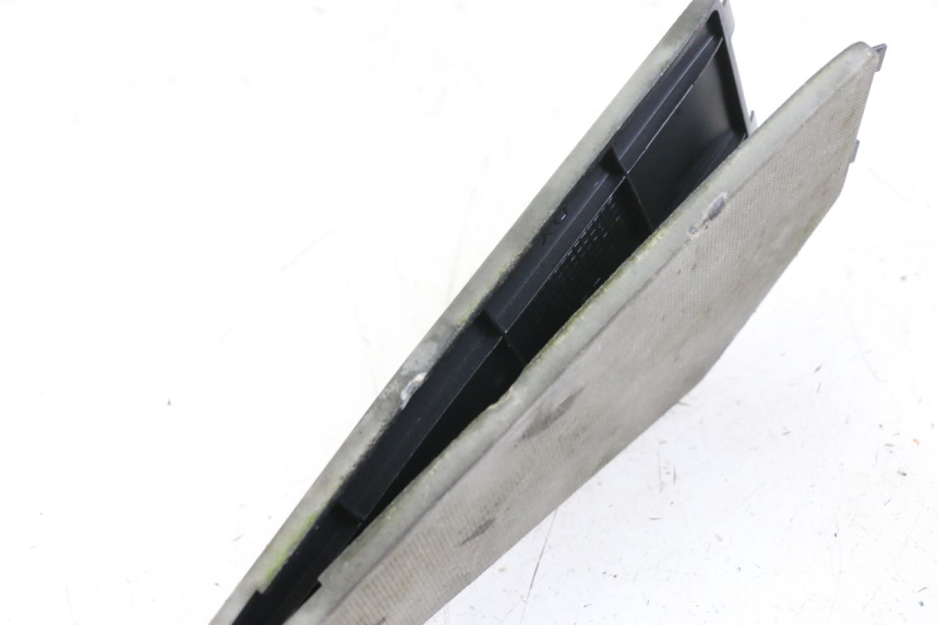 photo de FLOOR PANEL RUBBER APRILIA SR MOTARD 50 (2012 - 2018) - Component detail