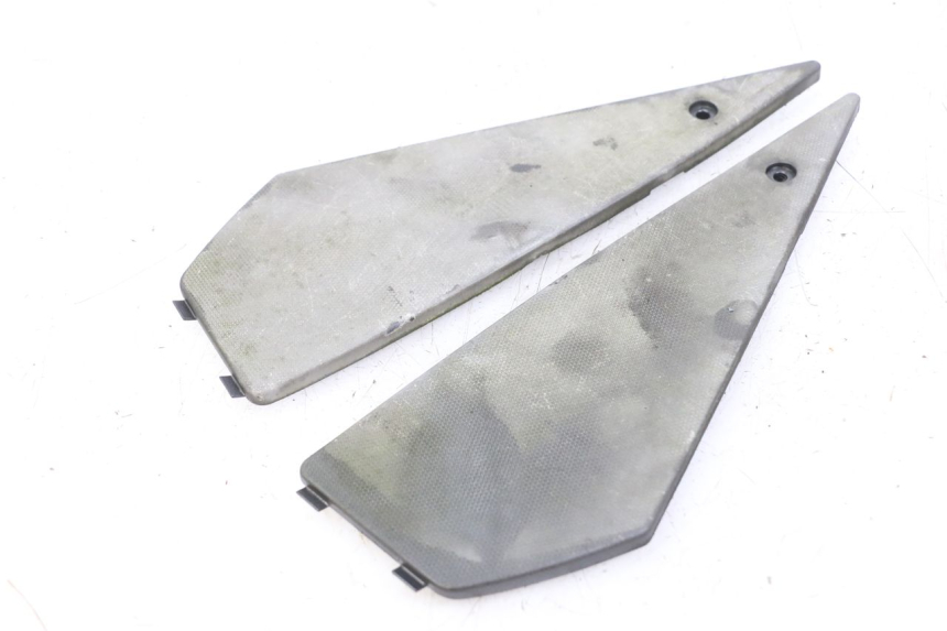 photo de FLOOR PANEL RUBBER APRILIA SR MOTARD 50 (2012 - 2018) - Alternative perspective