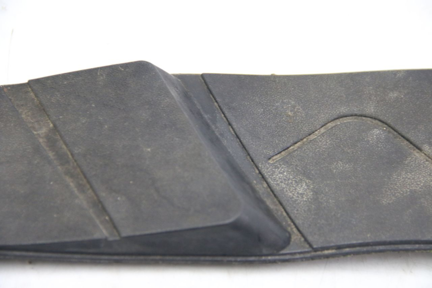 photo de FOOTBOARD MAT APRILIA ATLANTIC 500 (2002 - 2003) - Alternative angle