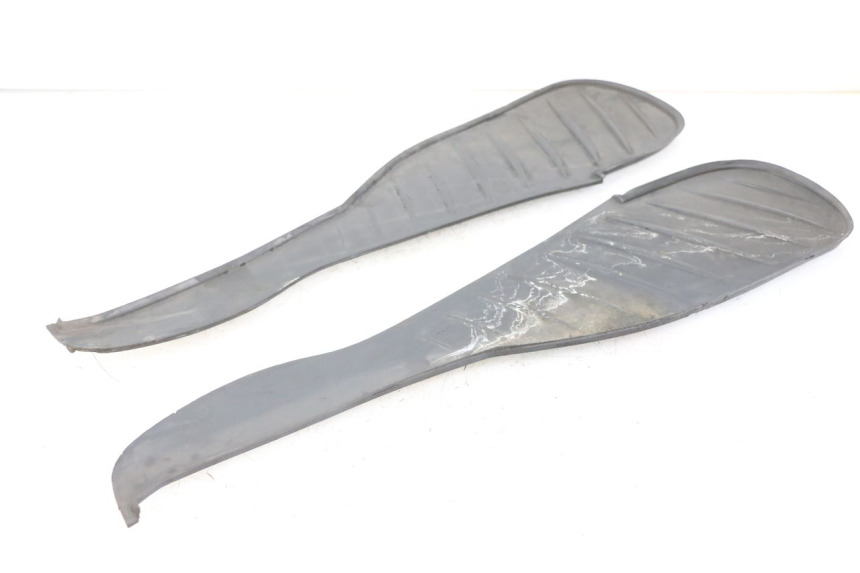 photo de FLOOR PANEL RUBBER BMW C1 125 (2000 - 2003) - Main view