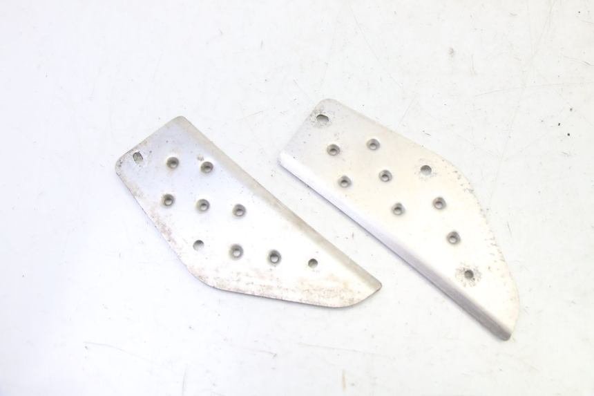 photo de FLOOR PANEL RUBBER YAMAHA BW'S 100 (1999 - 2002) - Component detail