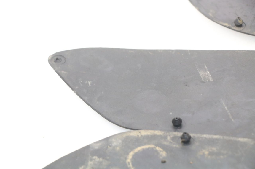 photo de FLOOR PANEL RUBBER ERIDER CARGO 1 (2009 - 2018) - Alternative perspective