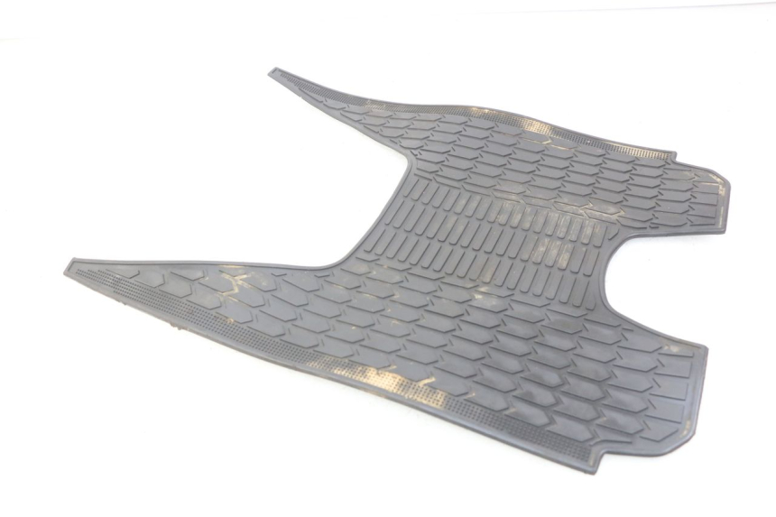 photo de FOOTBOARD MAT SUZUKI CP 80 (1985 - 1996) - Alternative perspective