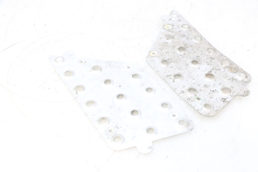 photo de FLOOR PANEL RUBBER KEEWAY F-ACT NAKED 50 (2009 - 2014) - Product overview
