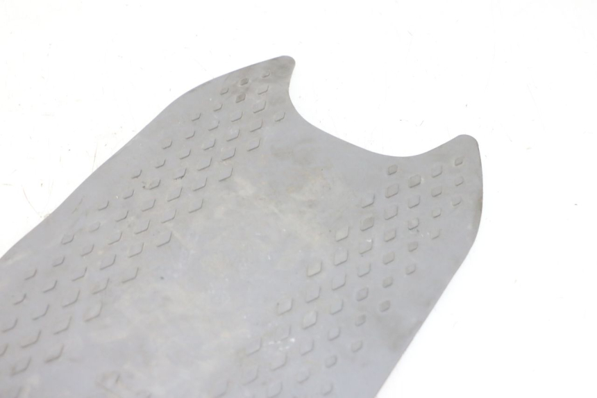 photo de FOOTREST MAT SEGWAY NINEBOT F65I 1 - Fixing points details