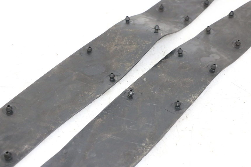 photo de FLOOR PANEL RUBBER HONDA FORZA ABS 300 (2013 - 2017) - Alternative perspective