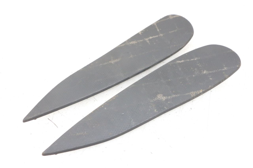 photo de FLOOR PANEL RUBBER PEUGEOT GEOPOLIS RS 125 (2007 - 2009) - Main view