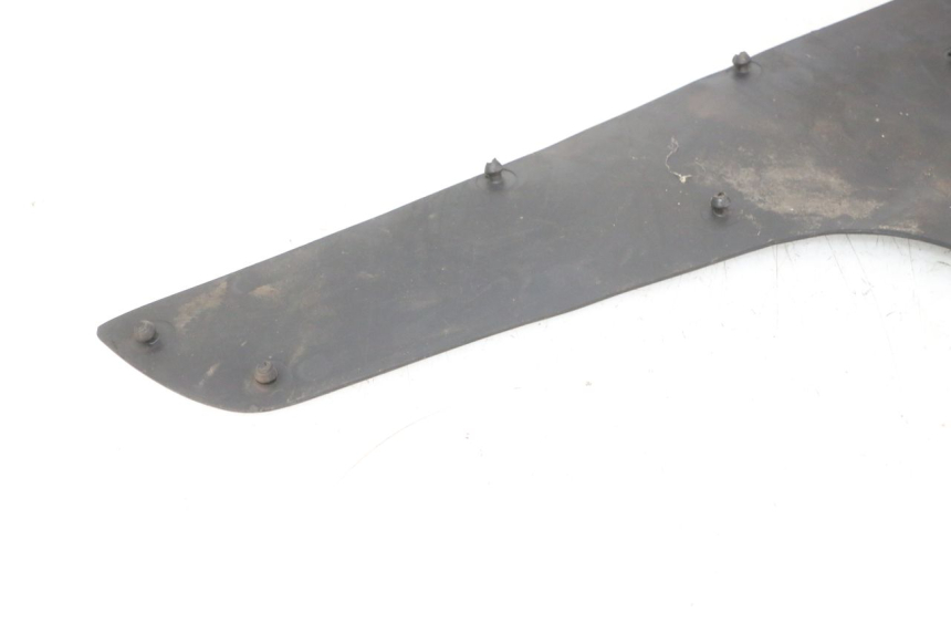 photo de FLOOR PANEL RUBBER KYMCO GRAND DINK 125 (2002 - 2007) - Checked used part