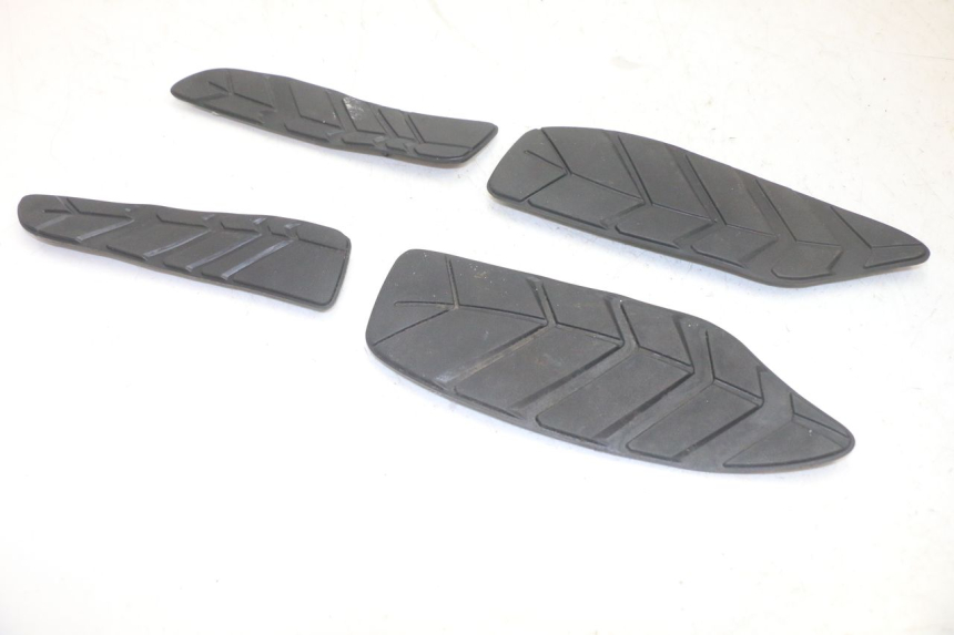 photo de FLOOR PANEL RUBBER SYM GTS EVO 125 (2009 - 2013) - Main view