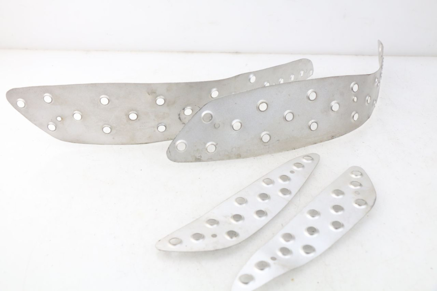 photo de FLOOR PANEL RUBBER JONWAY GTX 2T 50 (2014 - 2020) - Zoom on usage condition