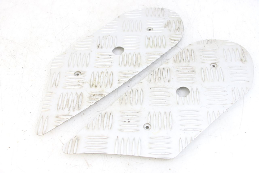 photo de FOOTBOARD MAT PEUGEOT KISBEE 4T 50 (2018 - 2022) - Main view