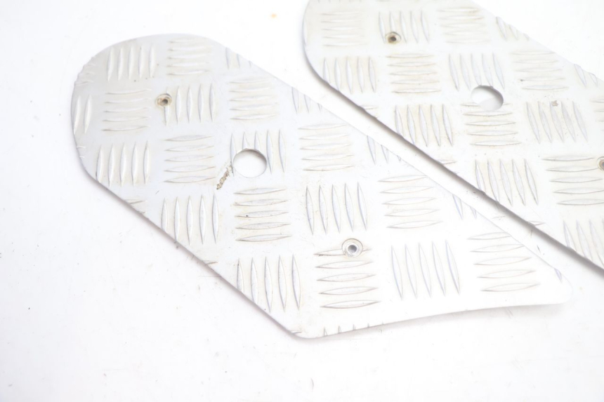 photo de FOOTBOARD MAT PEUGEOT KISBEE 4T 50 (2018 - 2022) - Component detail