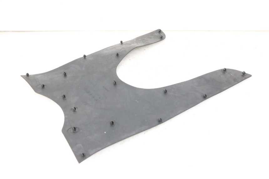 photo de FLOOR PANEL RUBBER KYMCO GRAND DINK 125 (2008 - 2014) - Zoom on usage condition