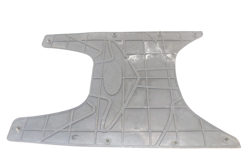 photo de FLOOR PANEL RUBBER MASH LEGEND'R 4T 50 (2021 - 2025) - Technical close-up