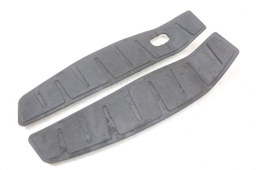 photo de FLOOR PANEL RUBBER PIAGGIO MP3 HPE 350 (2018 - 2020) - Main view