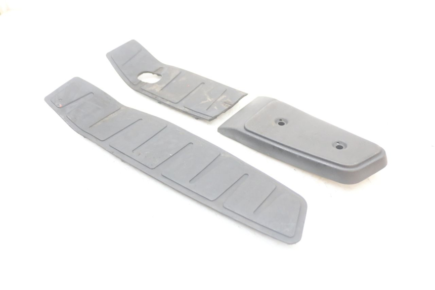 photo de FOOTBOARD MAT PIAGGIO MP3 LT 400 (2007 - 2012) - Main view