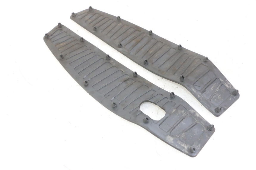 photo de FLOOR PANEL RUBBER PIAGGIO MP3 LT 300 (2010 - 2016) - Component detail