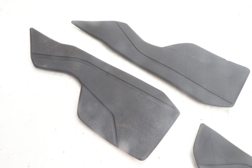 photo de FLOOR PANEL RUBBER YAMAHA N-MAX NMAX 125 (2021 - 2024) - Component detail
