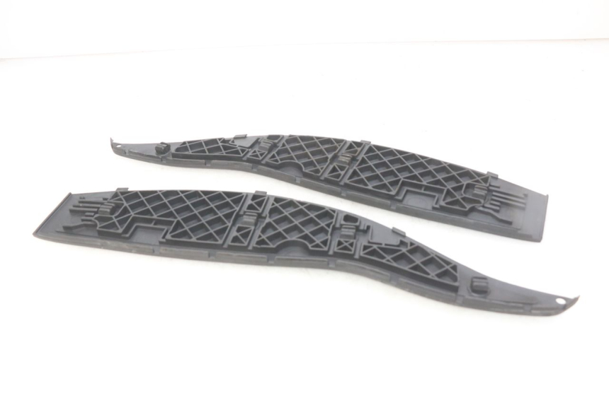 photo de FOOTBOARD MAT GILERA NEXUS 125 (2009 - 2013) - Component detail