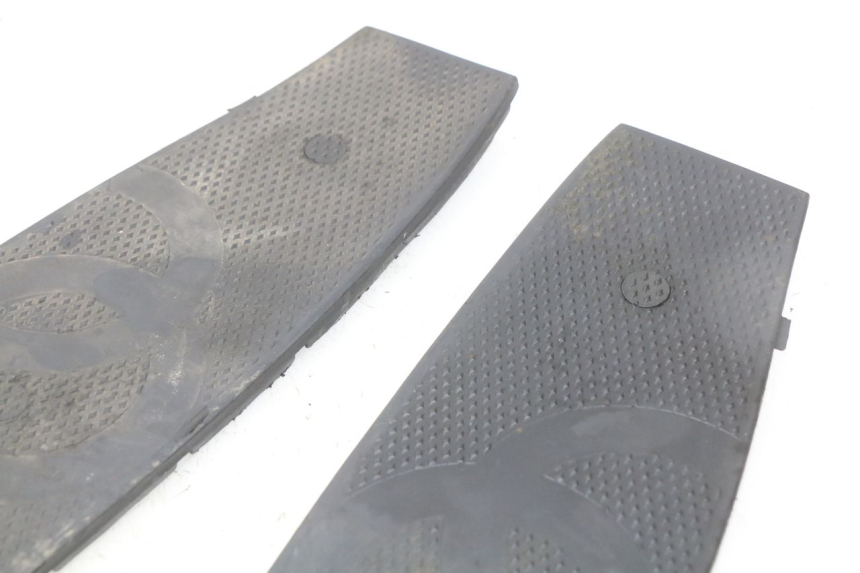 photo de FOOTBOARD MAT GILERA NEXUS 125 (2009 - 2013) - Technical close-up