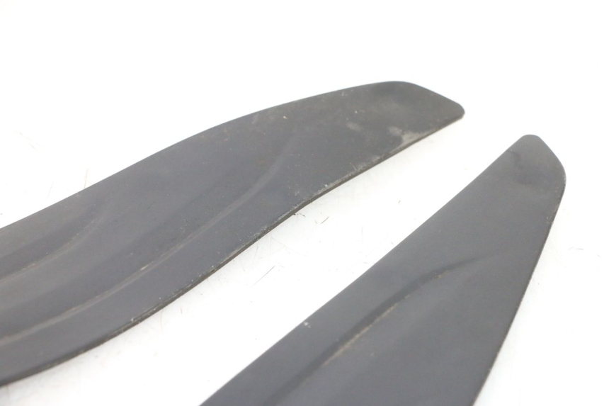 photo de FLOOR PANEL RUBBER HONDA PCX (JF57/JF64) 125 (2014 - 2018) - Technical close-up