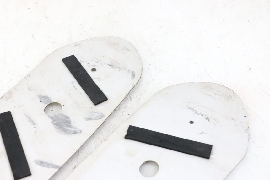 photo de FOOTBOARD MAT PEUGEOT KISBEE 4T 50 (2018 - 2022) - Zoom on usage condition