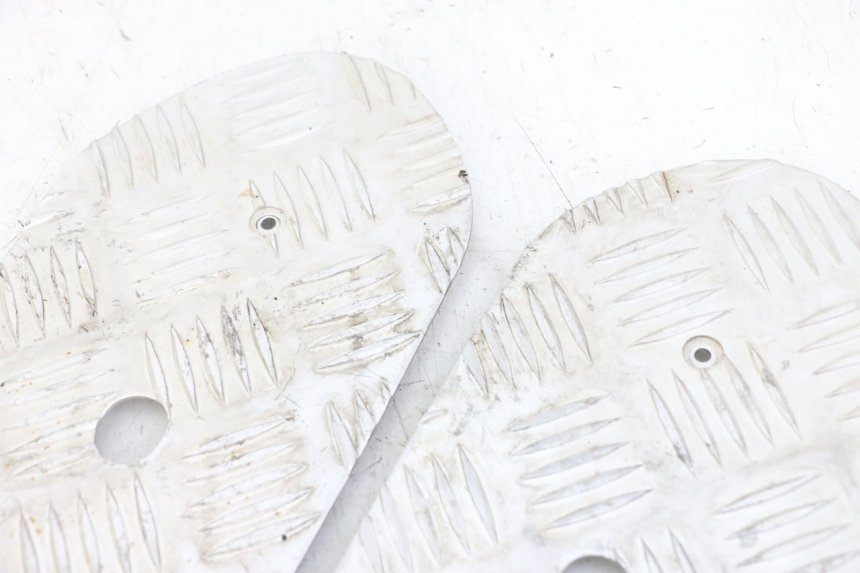 photo de FLOOR PANEL RUBBER PEUGEOT STREETZONE I 2T 50 (2018 - 2020) - Product overview