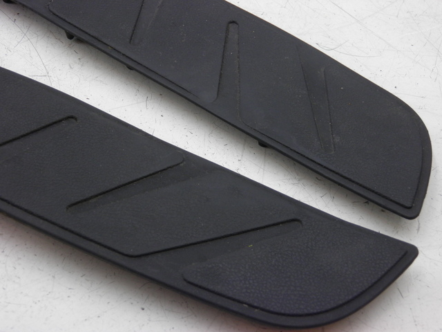 photo de FLOOR PANEL RUBBER PIAGGIO XEVO - X EVO 125 (2007 - 2017) - Zoom on usage condition