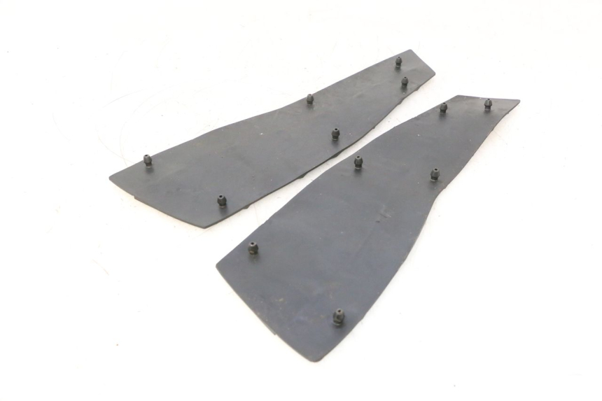 photo de FLOOR PANEL RUBBER RAZZO QTR 50 (2011 - 2018) - Component detail