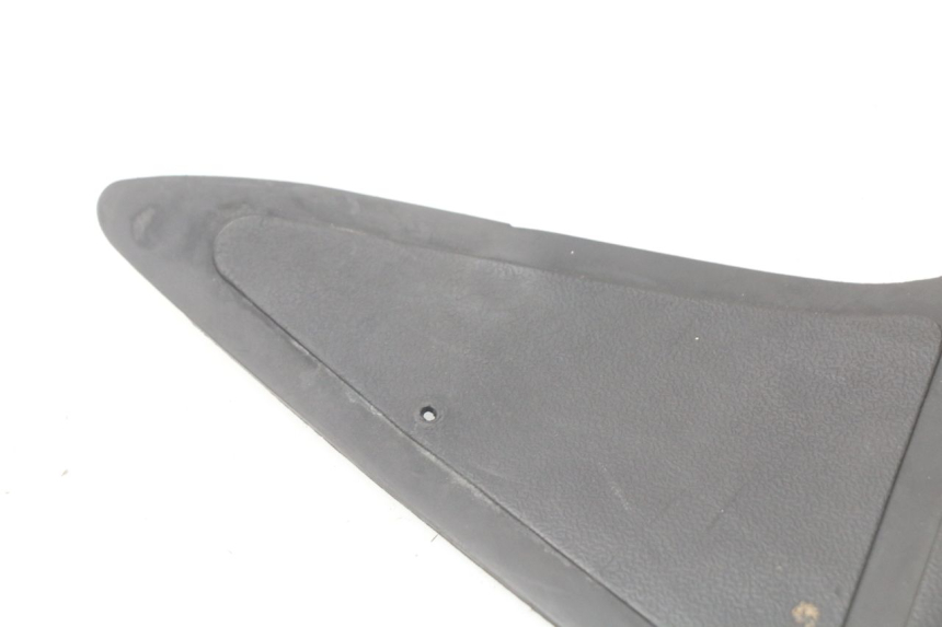 photo de FLOOR PANEL RUBBER DAELIM S4 50 (2010 - 2015) - Zoom on usage condition