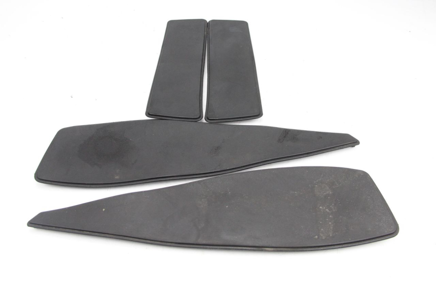 photo de FLOOR PANEL RUBBER PEUGEOT SATELIS 125 (2013 - 2018) - Main view