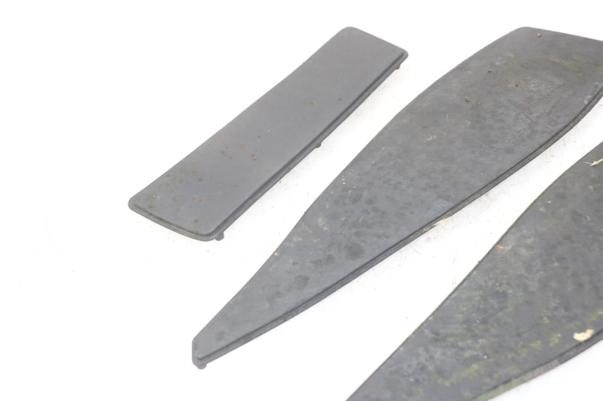 photo de FOOTBOARD MAT PEUGEOT SATELIS 125 (2006 - 2009) - Alternative perspective