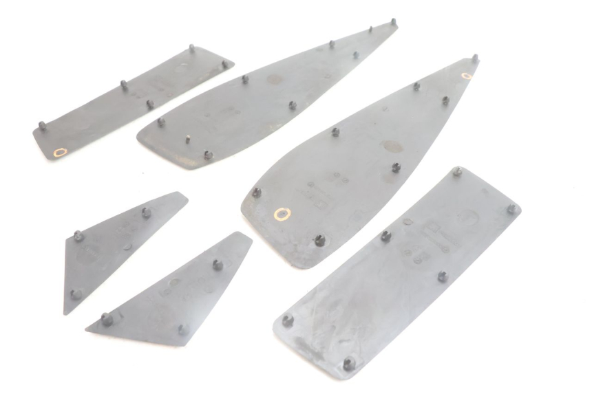photo de FOOTBOARD MAT PEUGEOT SATELIS 125 (2006 - 2009) - Checked used part