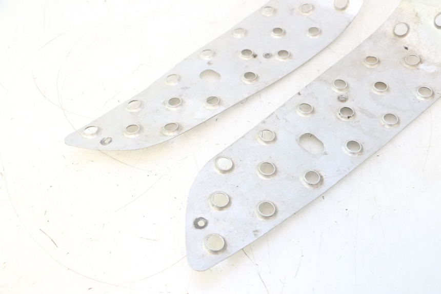 photo de FLOOR PANEL RUBBER PEUGEOT SPEEDFIGHT 2 AC 50 (2000 - 2009) - Technical close-up